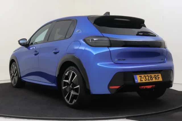 Peugeot e-208 (2024) thumbnail 5