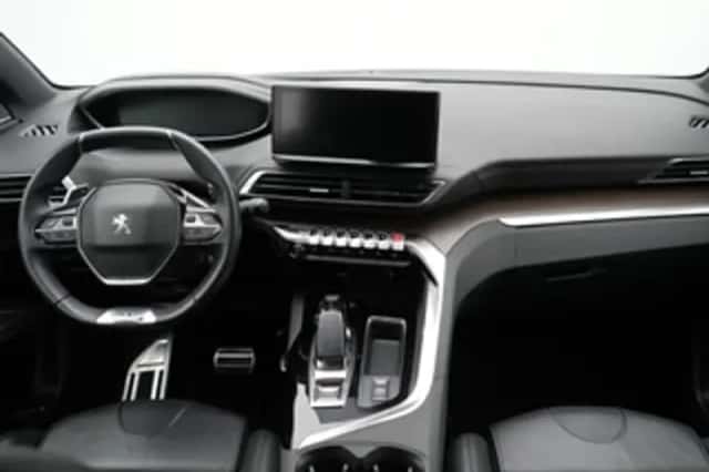 Peugeot 3008 (2022) thumbnail 5