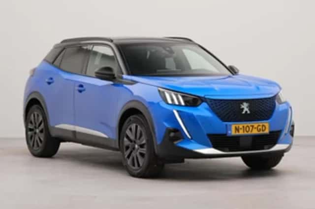 Peugeot e-2008 (2021) thumbnail 3