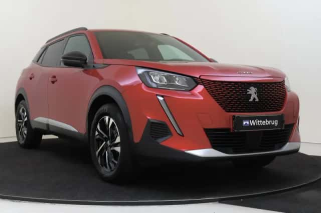 Peugeot e-2008 (2023) thumbnail 3