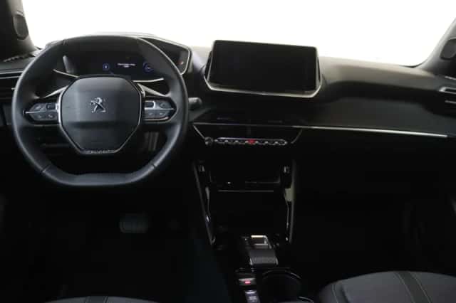 Peugeot e-2008 (2023) thumbnail 5