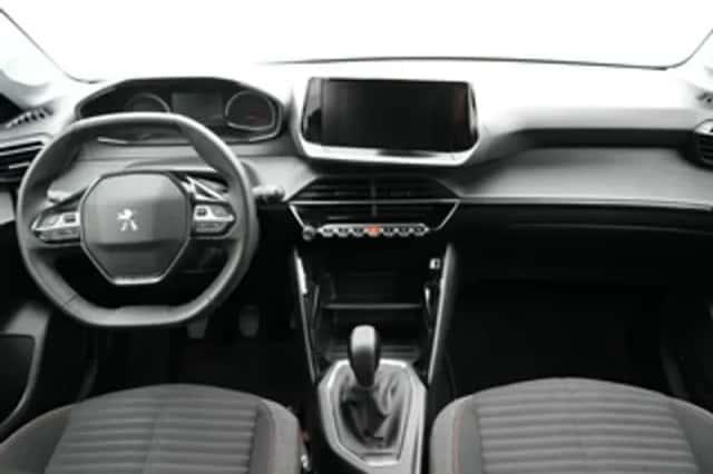 Peugeot 208 (2023) thumbnail 5