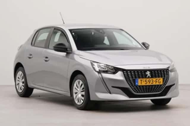 Peugeot 208 (2023) thumbnail 3