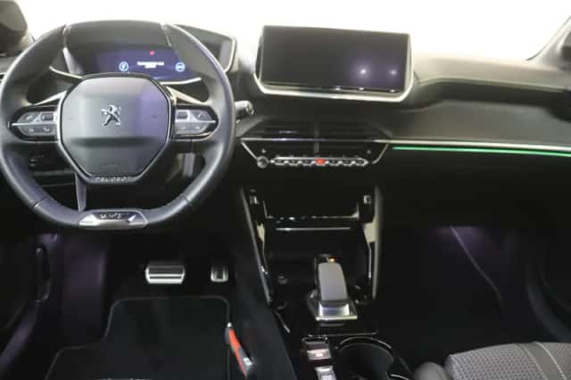 Peugeot e-208 (2021) thumbnail 5