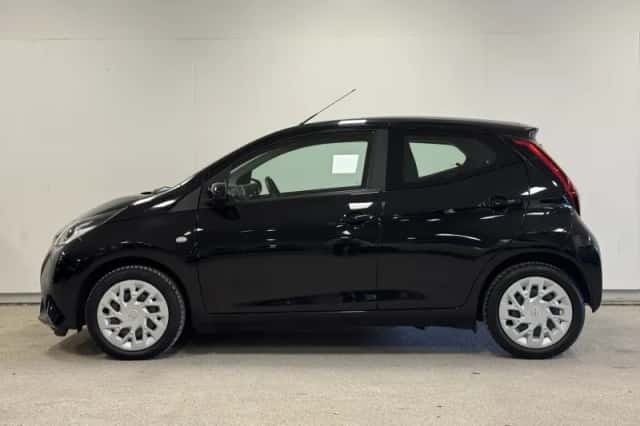 Toyota Aygo (2020) thumbnail 3
