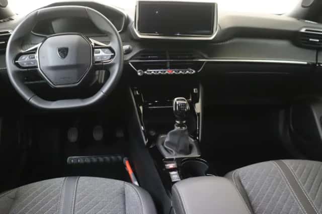 Peugeot 2008 (2025) thumbnail 5