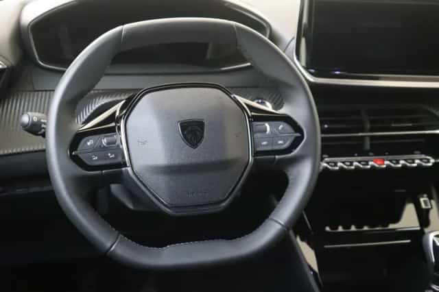 Peugeot 2008 (2025) thumbnail 6