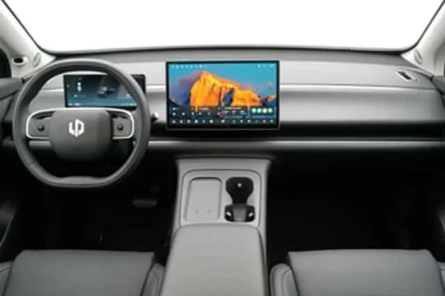 Leapmotor C10 (2026) thumbnail 5