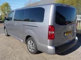 Peugeot Traveller (2021) thumbnail 3