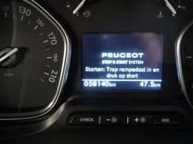 Peugeot Traveller (2021) thumbnail 35