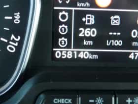 Peugeot Traveller (2021) thumbnail 39