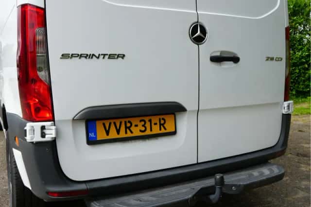 Mercedes-Benz Sprinter (2023) thumbnail 4