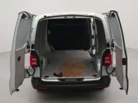 Volkswagen Transporter (2019) thumbnail 18