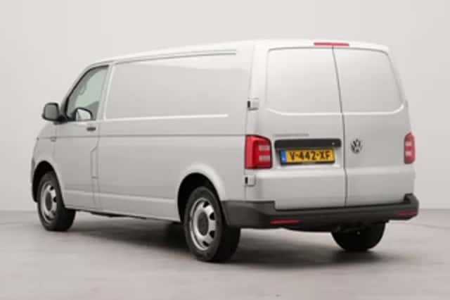 Volkswagen Transporter (2019) thumbnail 4