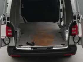 Volkswagen Transporter (2019) thumbnail 36