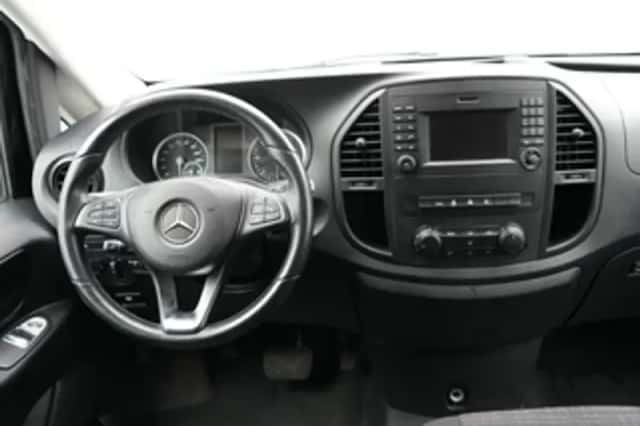 Mercedes-Benz Vito (2020) thumbnail 5