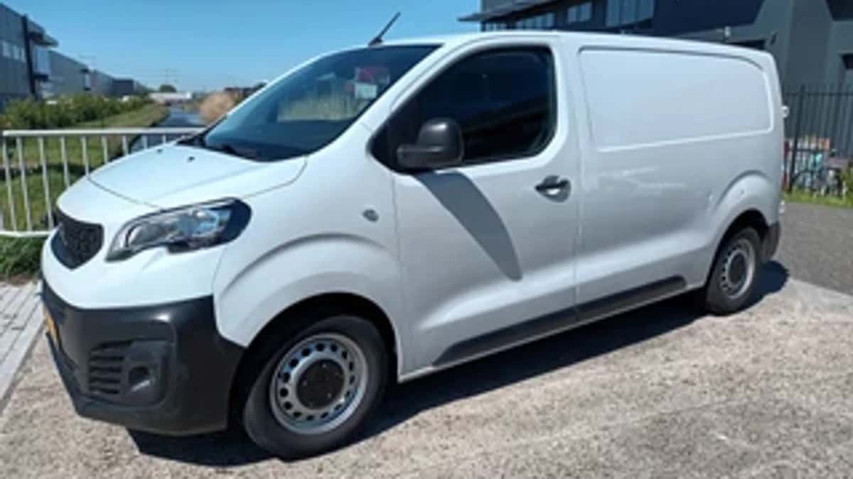 Peugeot Expert (2023) — foto 1