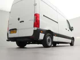 Mercedes-Benz Sprinter (2023) thumbnail 11
