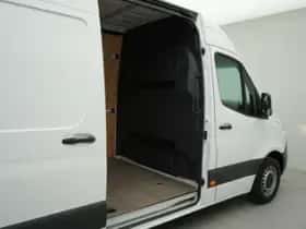 Mercedes-Benz Sprinter (2023) thumbnail 26