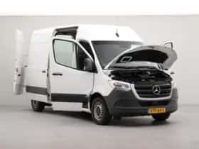 Mercedes-Benz Sprinter (2023) thumbnail 46
