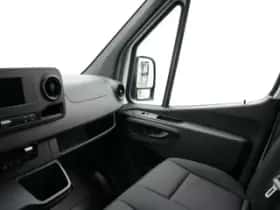 Mercedes-Benz Sprinter (2023) thumbnail 6