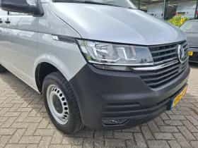 Volkswagen Transporter (2020) thumbnail 26
