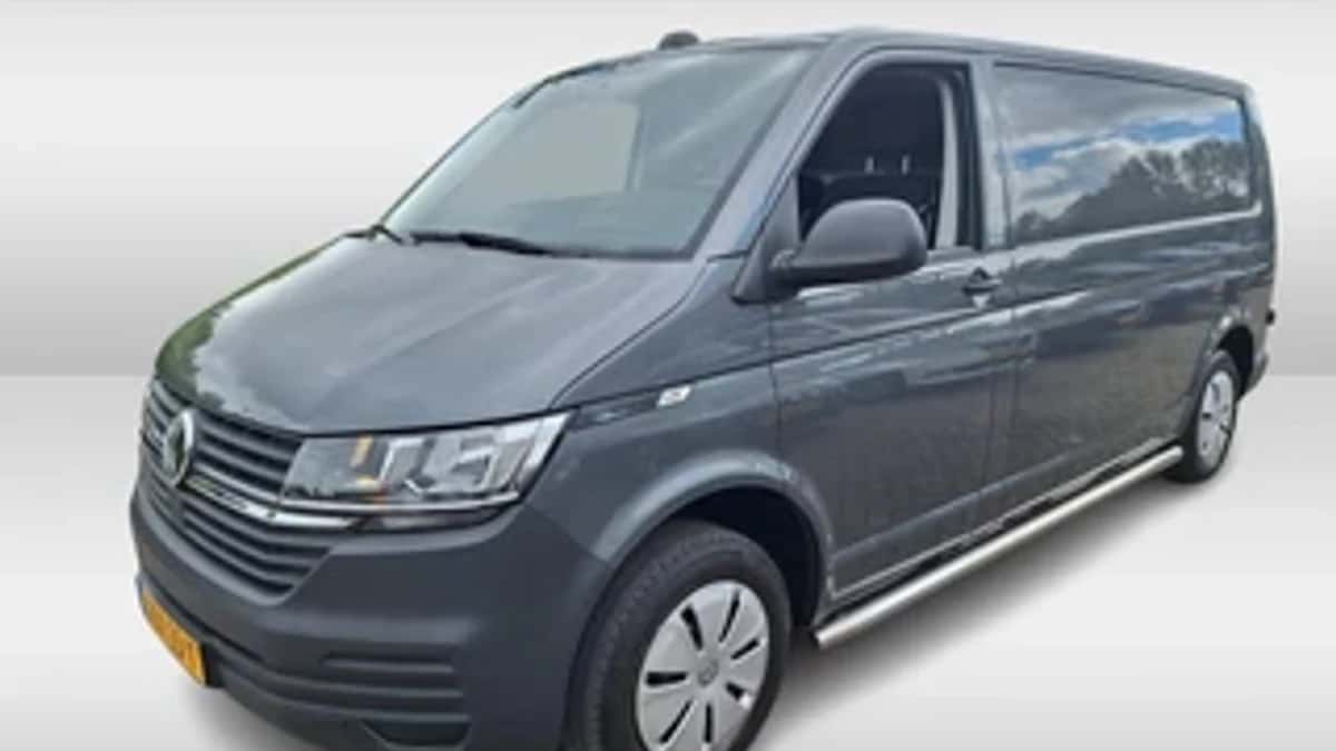 Volkswagen Transporter (2024) — foto 1