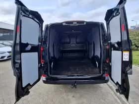 Volkswagen Transporter (2024) thumbnail 8