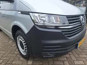 Volkswagen Transporter (2020) thumbnail 26
