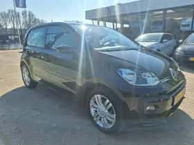 Volkswagen Up! (2018) thumbnail 3