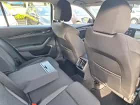 Škoda Octavia (2023) thumbnail 23