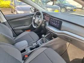 Škoda Octavia (2023) thumbnail 7