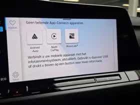 Volkswagen Golf (2022) thumbnail 18