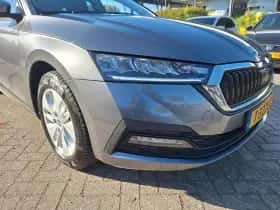 Škoda Octavia (2023) thumbnail 25