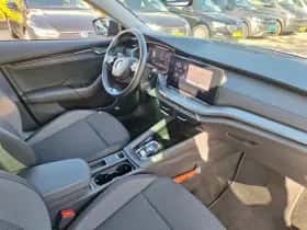 Škoda Octavia (2023) thumbnail 7