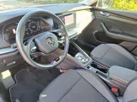 Škoda Octavia (2023) thumbnail 8
