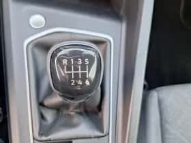 Volkswagen Golf (2022) thumbnail 23