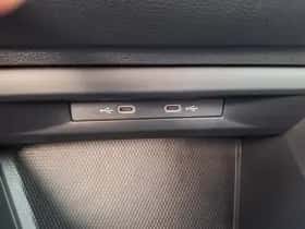 Volkswagen Golf (2022) thumbnail 24