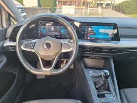 Volkswagen Golf (2022) thumbnail 6