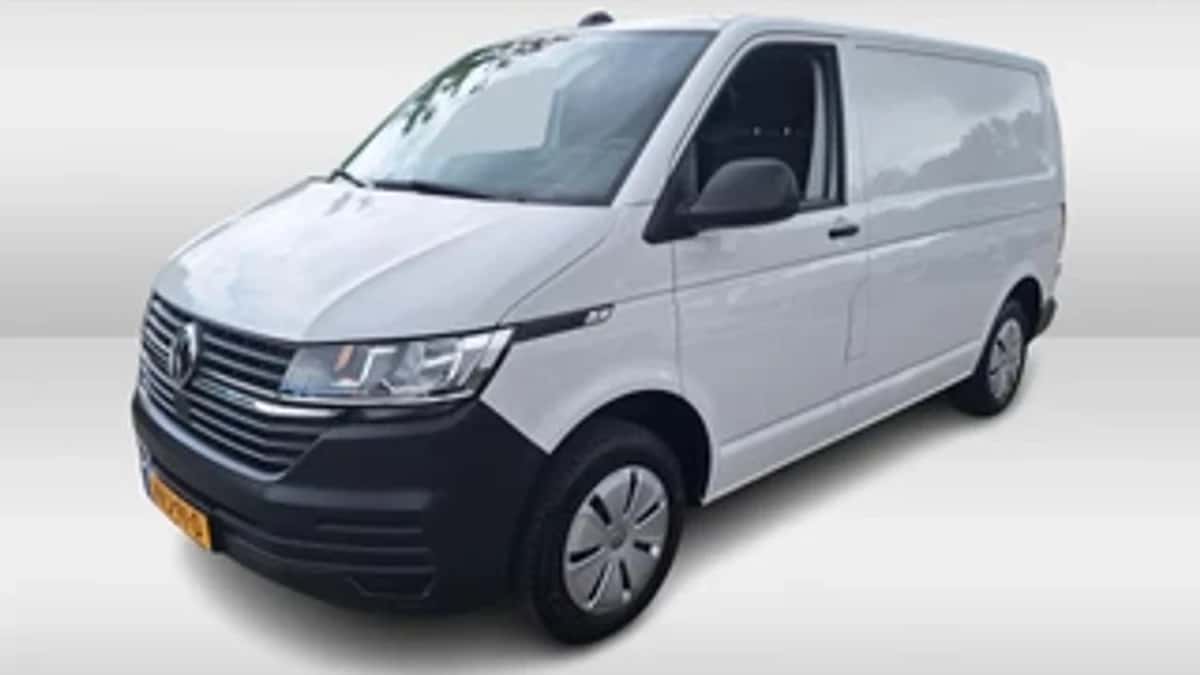Volkswagen Transporter (2023) — foto 1