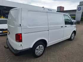 Volkswagen Transporter (2023) thumbnail 5