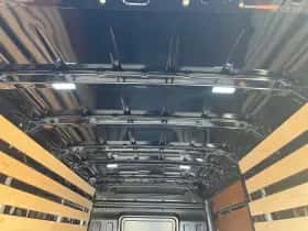 Volkswagen Crafter (2024) thumbnail 9
