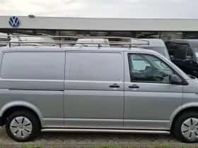 Volkswagen Transporter (2024) thumbnail 4