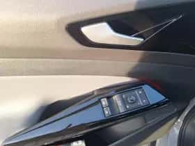Volkswagen ID.4 (2021) thumbnail 11