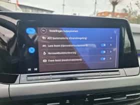 Volkswagen Golf (2023) thumbnail 22