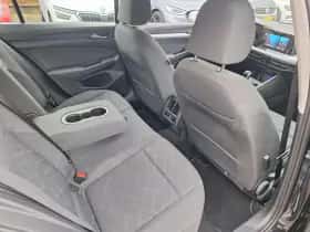 Volkswagen Golf (2023) thumbnail 26