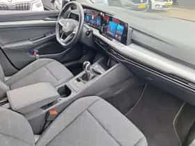 Volkswagen Golf (2023) thumbnail 8