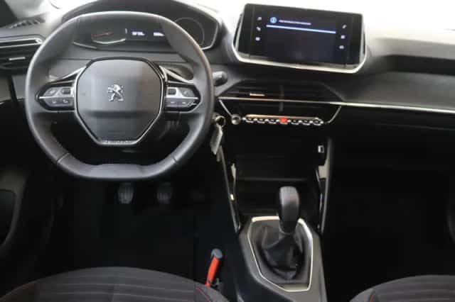 Peugeot 208 (2023) thumbnail 5