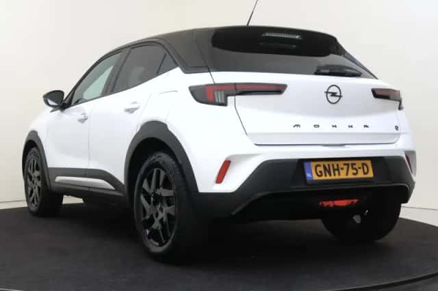 Opel Mokka-e (2024) thumbnail 4