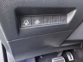 Peugeot e-2008 (2022) thumbnail 27